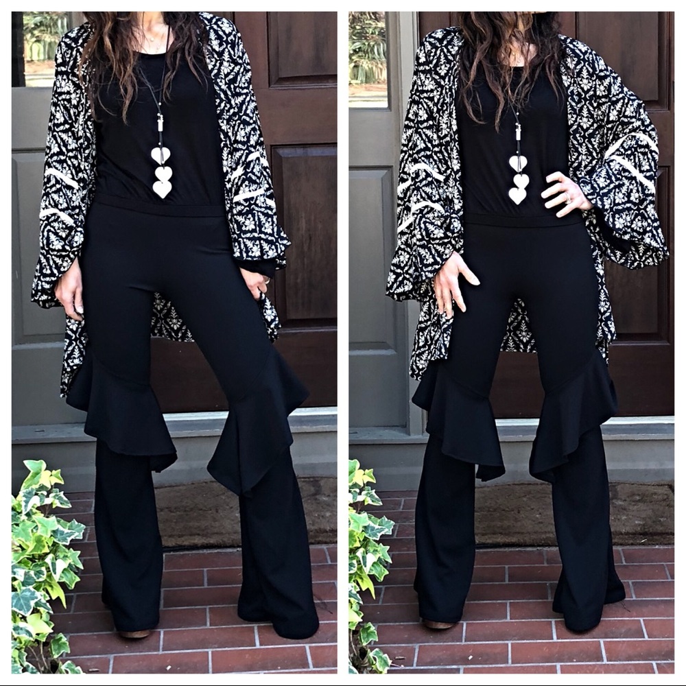 ♦️LAST ONE SALE♦️Black flair leg ruffle trim pants - Picture 8 of 8